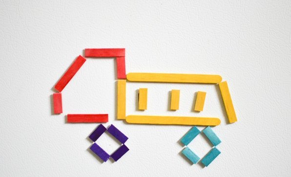 Конструктор из палочек от мороженого Конструктор из палочек от мороженого