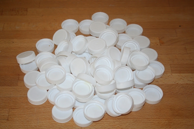 Конструктор из крышек Конструктор из крышек