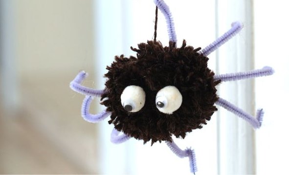 Паучок на паутине