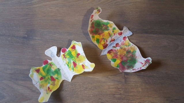 Хвастаюсь дочкиными творениями! =))) Хвастаюсь дочкиными творениями! =)))