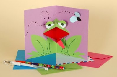 Как сделать открытку с веселой лягушкой