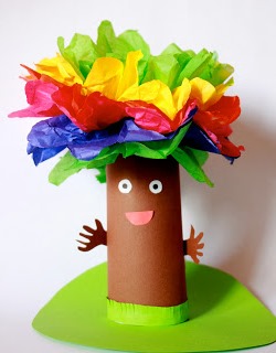 цветущее дерево