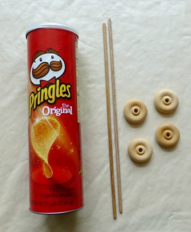 Делаем машинку из подручных материалов