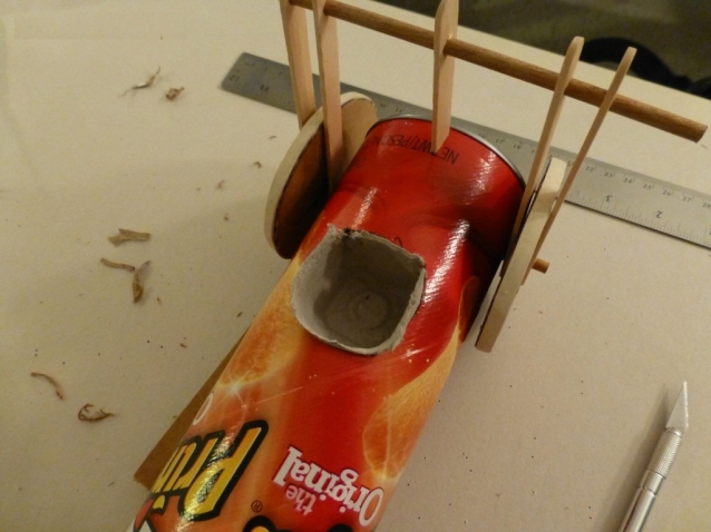 Делаем машинку из подручных материалов