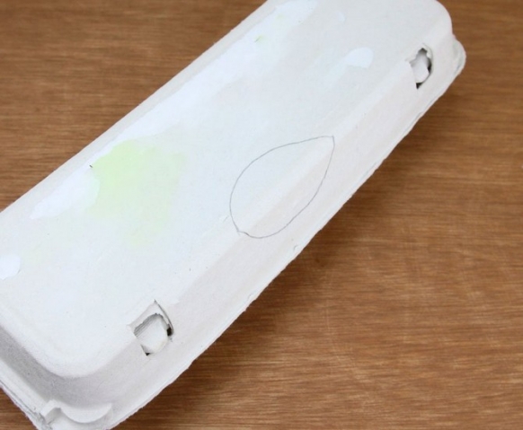 Цветы из яичных лотков Цветы из яичных лотков