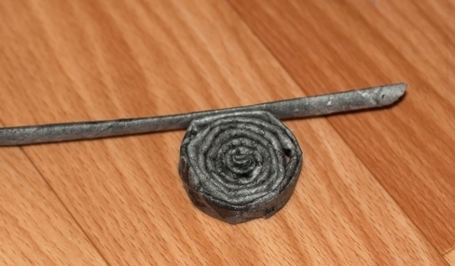 Паук из газетных трубочек Паук из газетных трубочек