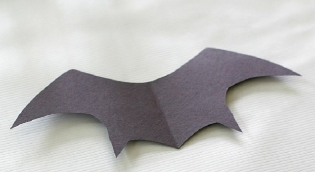 Летучая мышь из бумаги