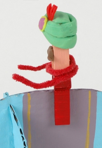 Слон из картона и прищепок Слон из картона и прищепок