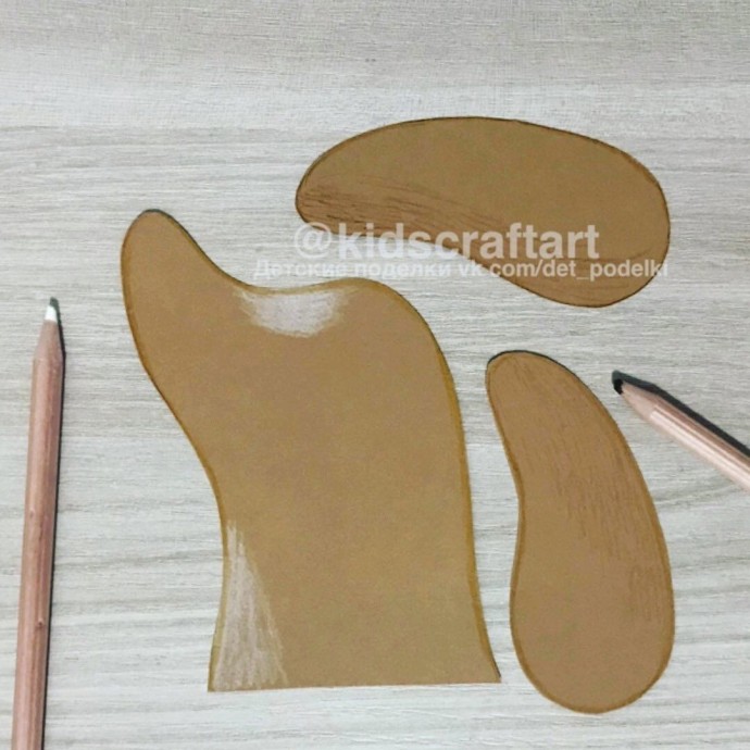 ​Листик на носу