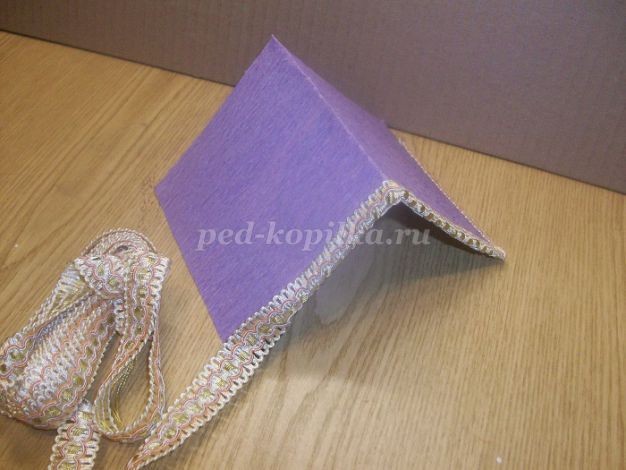 Домик с сюрпризом детскими руками: часть 2