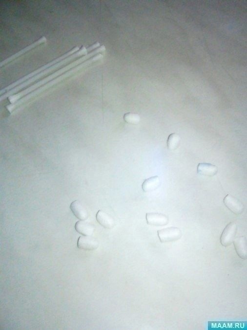 Панно "Букет васильков" из макарон Панно "Букет васильков" из макарон