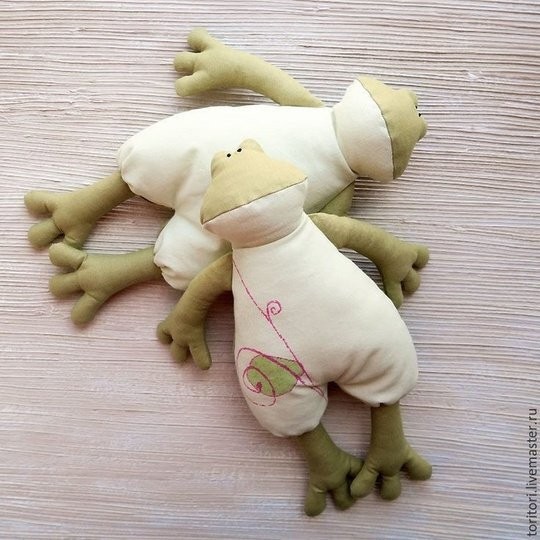 Зеленые лягушки