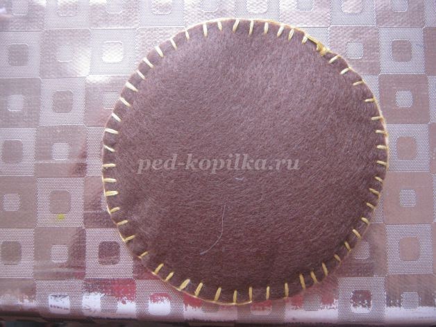 Подставка под кружку из фетра детскими руками: мастер-класс Подставка под кружку из фетра детскими руками: мастер-класс