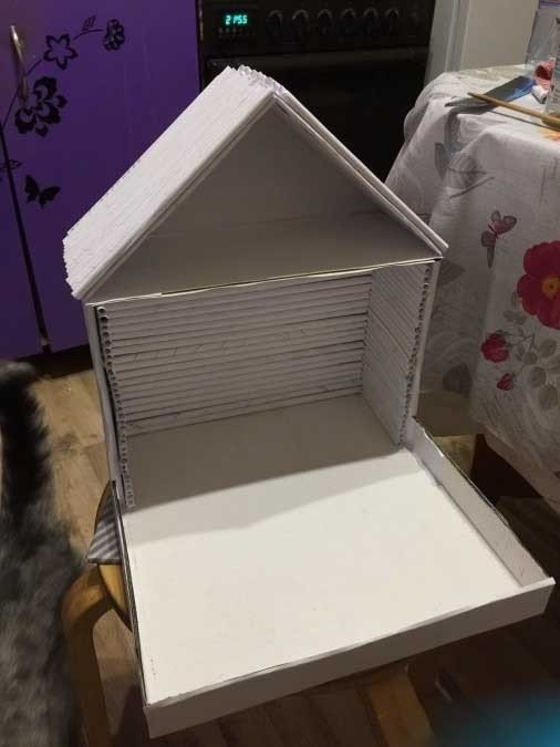 Кaк сделать домик из бумажных трубочек