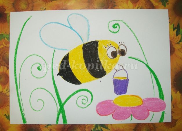 Рисуем пчёлку: масляная пастель + акварель