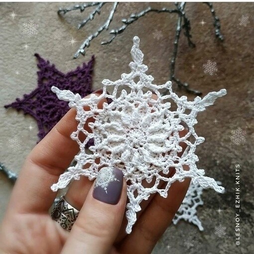 Снежинки из пряжи
