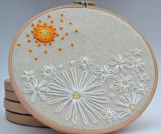 Вышиваем красивые цветочки Вышиваем красивые цветочки