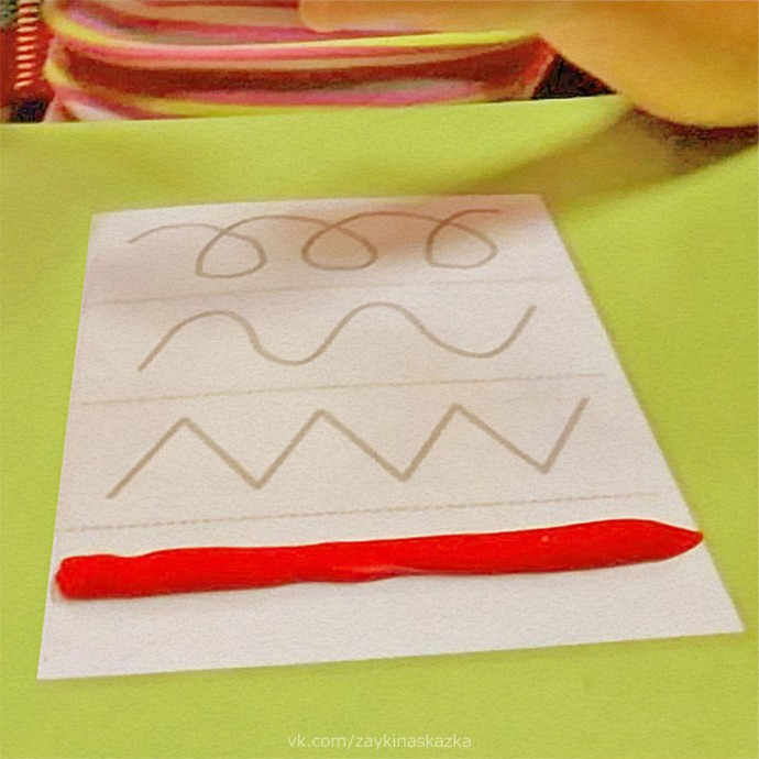 Змейки из пластилина Змейки из пластилина