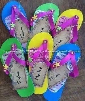 Оригинальная летняя поделка "Красочные шлепки" Оригинальная летняя поделка "Красочные шлепки"