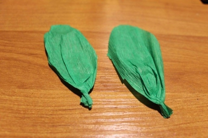 Букетик гиацинтов из гофрированной бумаги