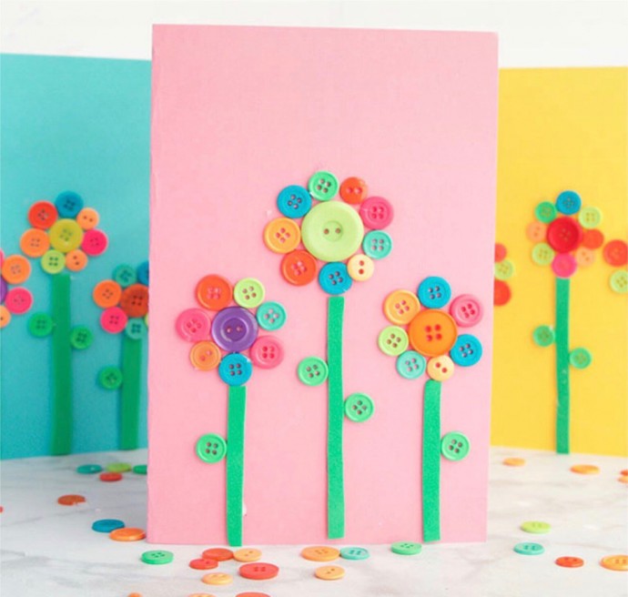 Цветы из пуговиц и цветной бумаги для самых маленьких