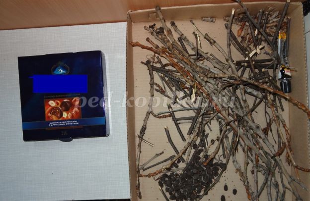 Картина с веточками: часть 1