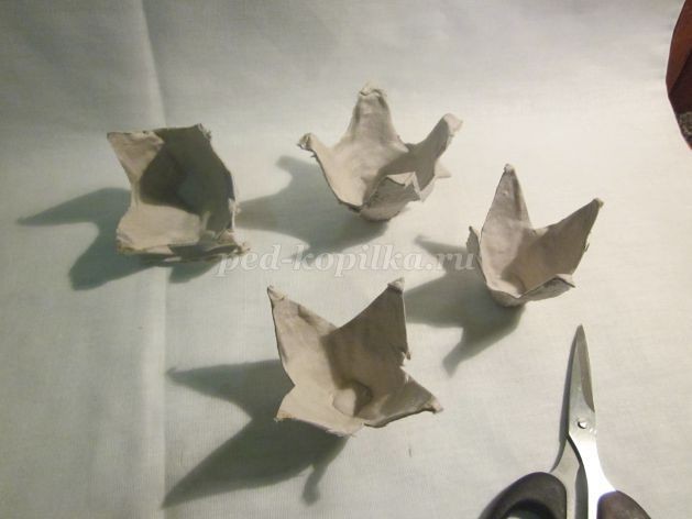 Цветочки в вазочке из бросового материала: часть 1