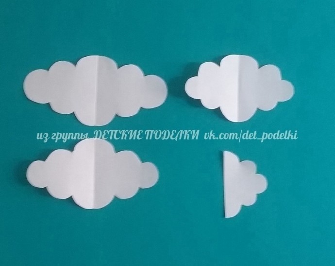 Воздушный шар под солнцем в облаках Воздушный шар под солнцем в облаках