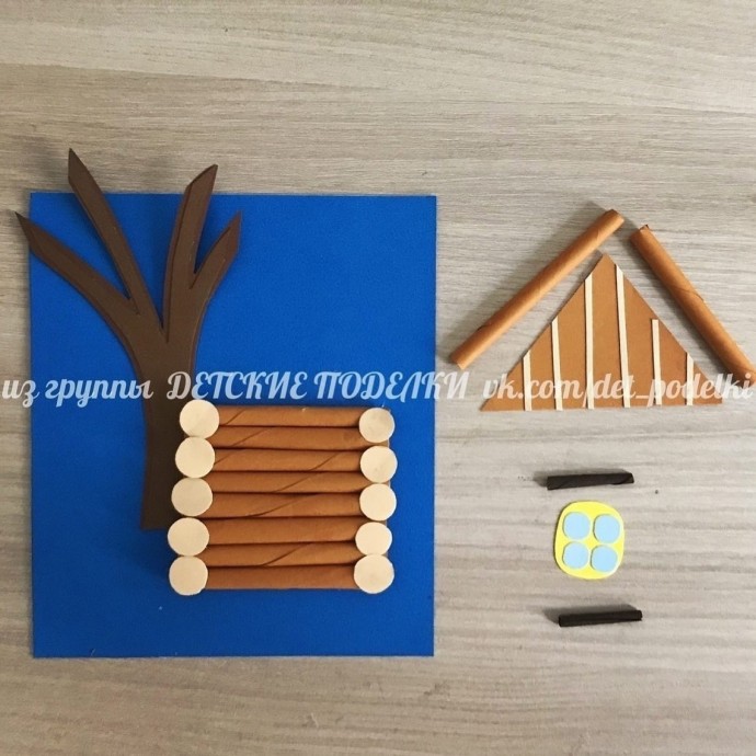 Весенний домик в деревне