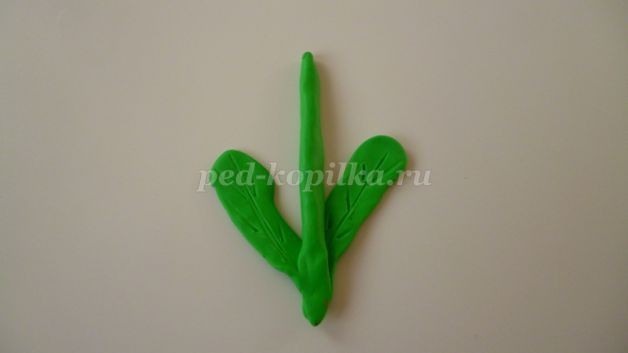 Декоративная вазочка с цветком Декоративная вазочка с цветком