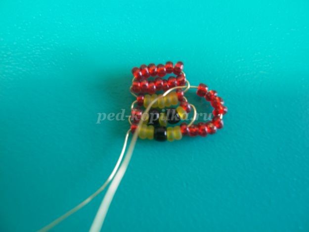 Обезьянка-брелок из бисера Обезьянка-брелок из бисера