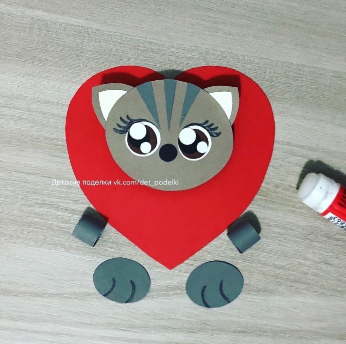 Сердце с котёнком