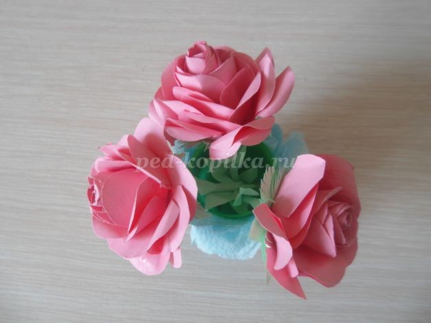 Розы из бумаги детскими руками: часть 3 Розы из бумаги детскими руками: часть 3