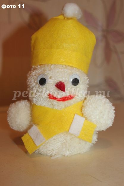 Снеговик из помпонов: мастер-класс Снеговик из помпонов: мастер-класс