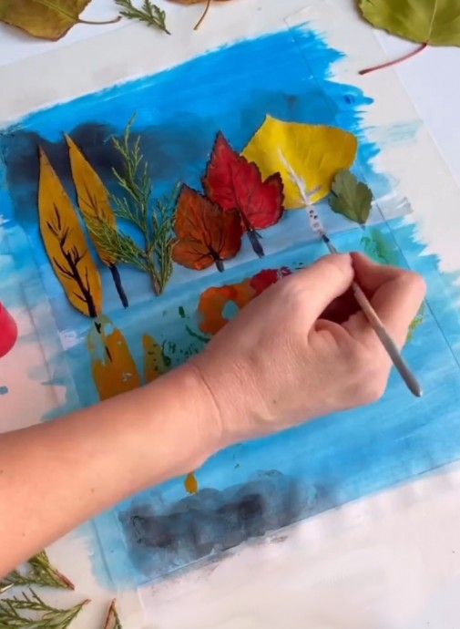 Оригинальный рисунок-аппликация на осеннюю тему