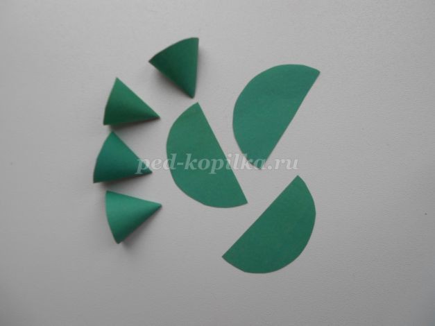 ​Цветочное панно из бумаги: часть 2