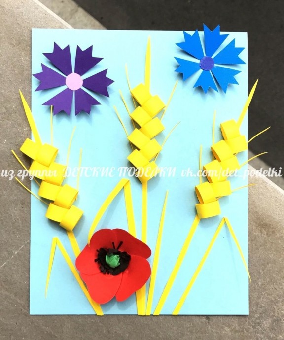 Объемная аппликация из бумаги "Пшеничные колосья" Объемная аппликация из бумаги "Пшеничные колосья"