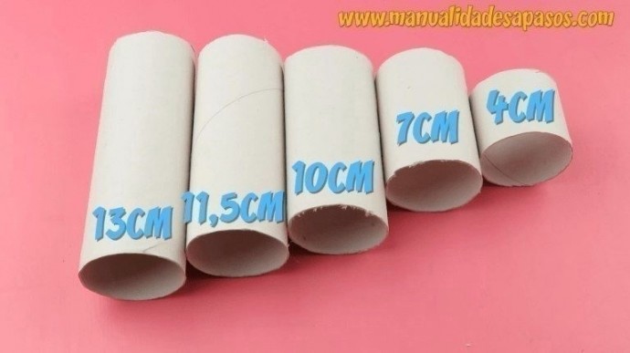 Подставка для канцтоваров из картонных рулонов Подставка для канцтоваров из картонных рулонов