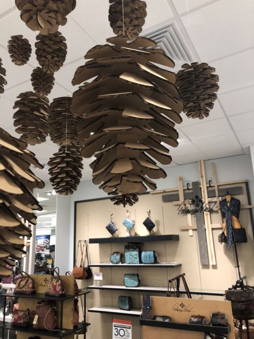 Крупные бумажные шишки