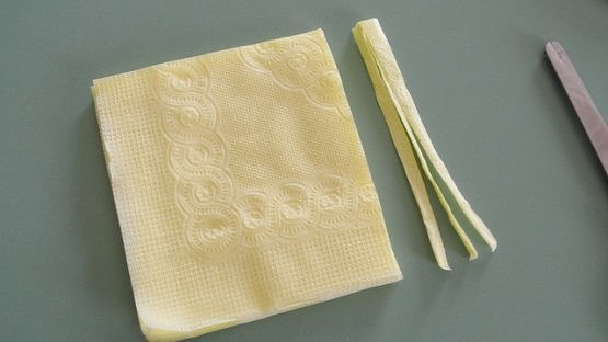 Пышные цветы из салфеток Пышные цветы из салфеток