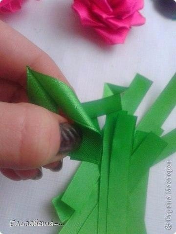 Розочки из атласных лент