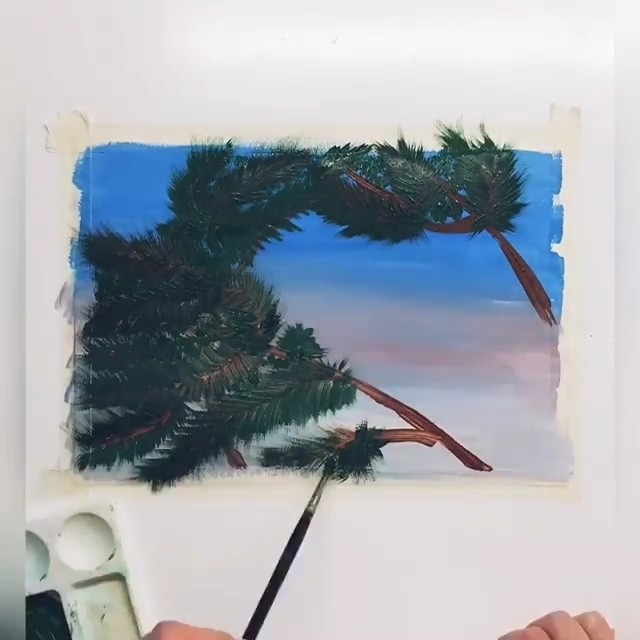 Снегирь на заснеженной ветке