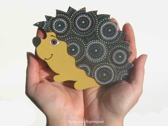 Ёжик в технике точечной росписи Ёжик в технике точечной росписи