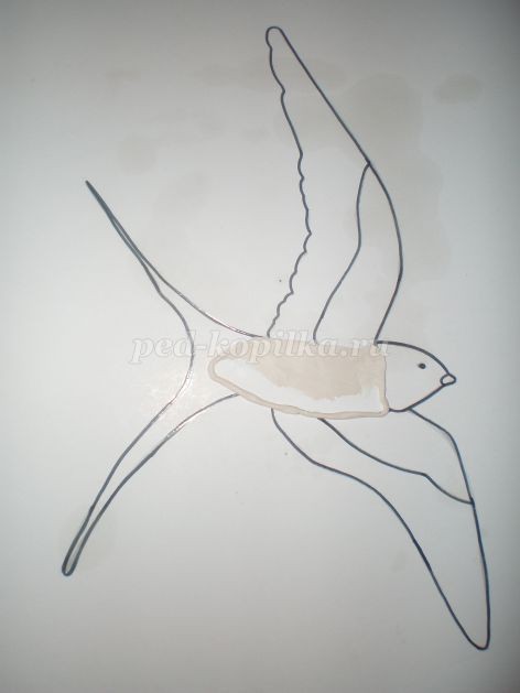 Ласточка из пластилина