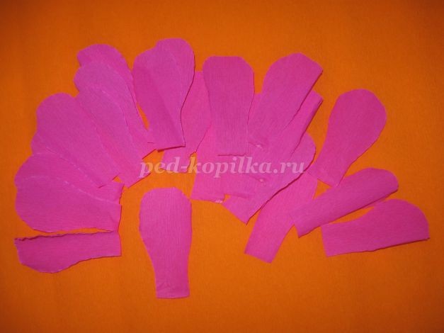 Подарок для любимой мамочки: панно-кулёк с цветами, часть 1