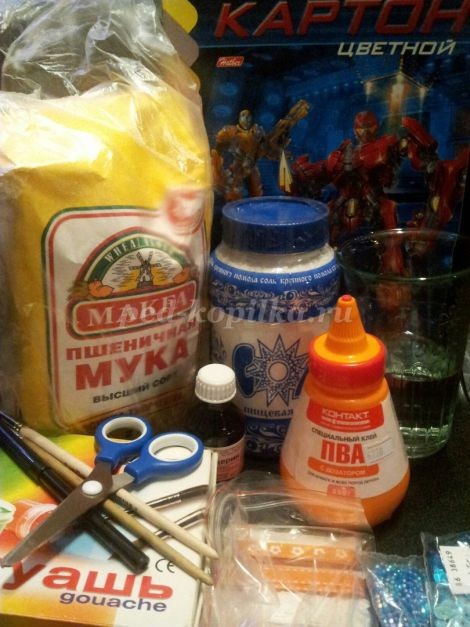 Как сделать цыплят из соленого теста: часть 1