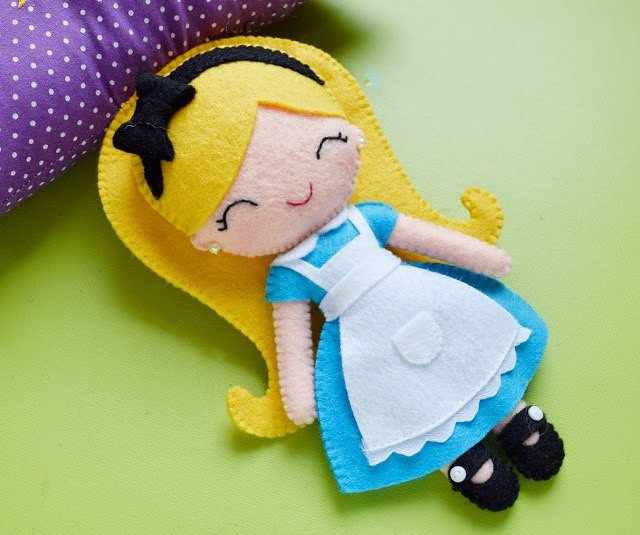 Куколка из фетра Куколка из фетра