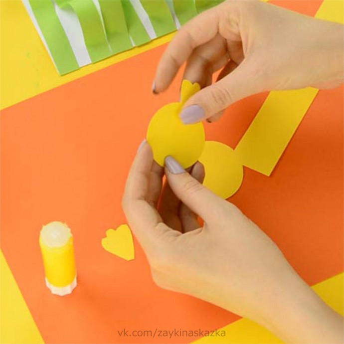 Цыплята в травке Цыплята в травке