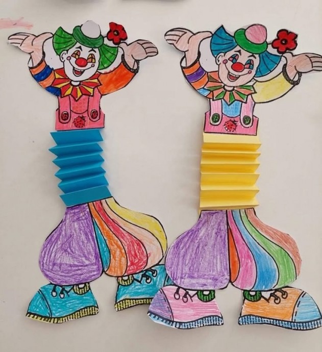 Клоун-танцор Клоун-танцор