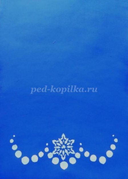 ​Рисуем невероятно красивую ёлочку белую на синем фоне: часть 4